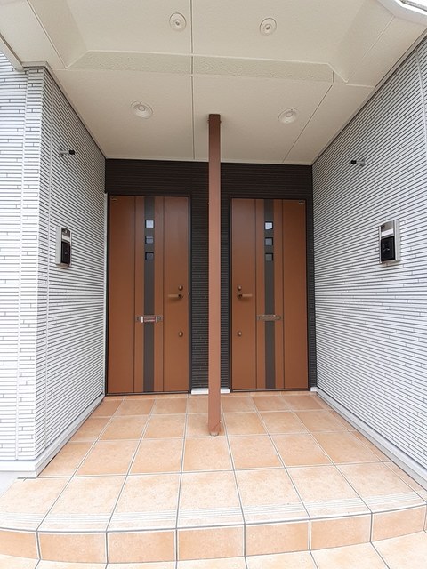 14/20 エントランス