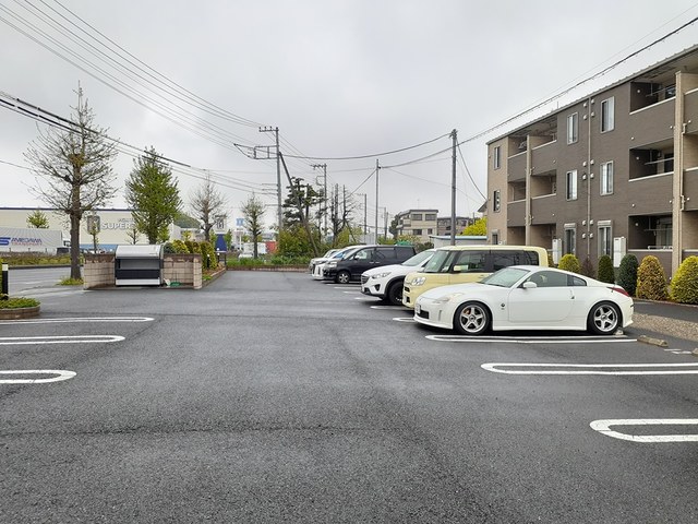 14/20 駐車場