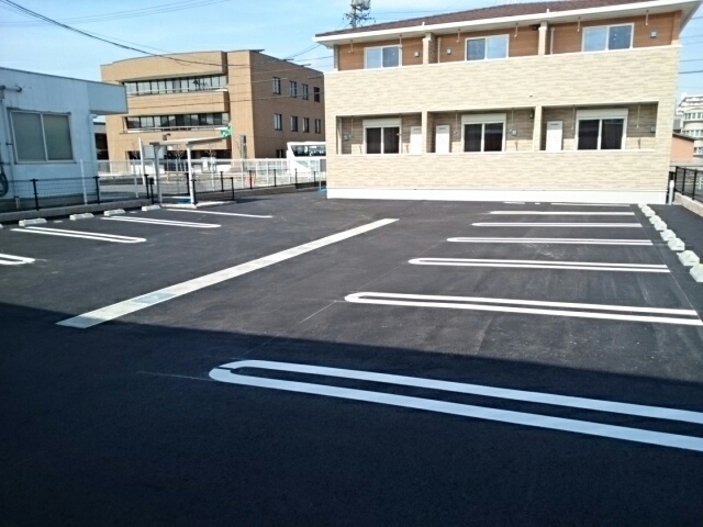 14/15 駐車場