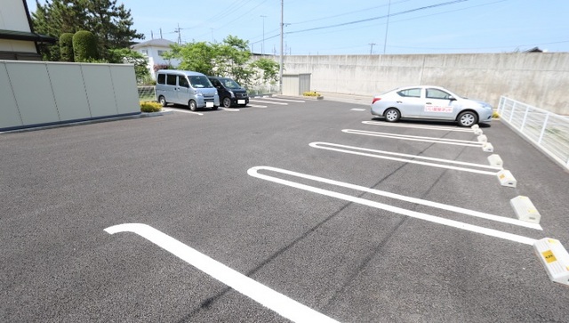 14/20 駐車場