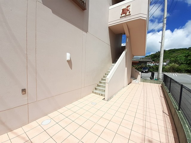 14/20 エントランス