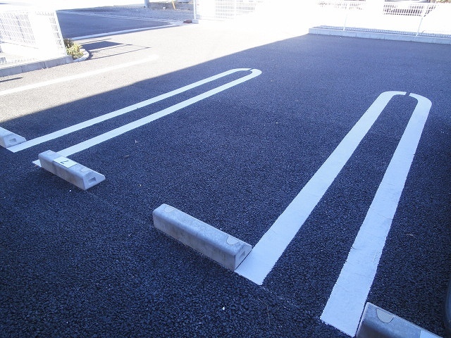 14/19 駐車場