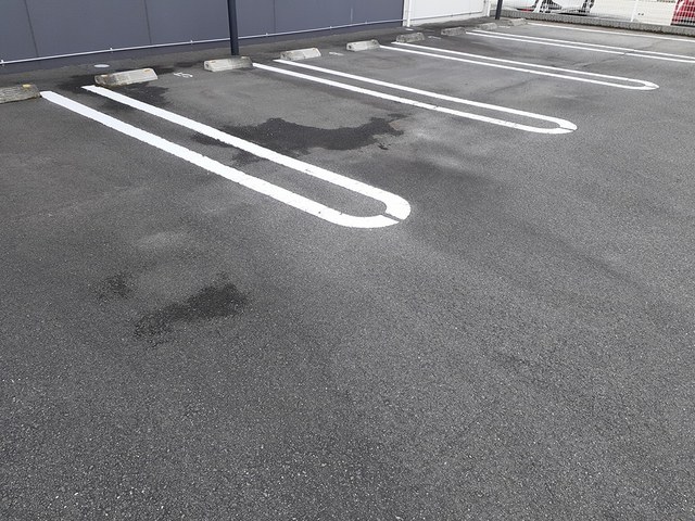 14/20 駐車場