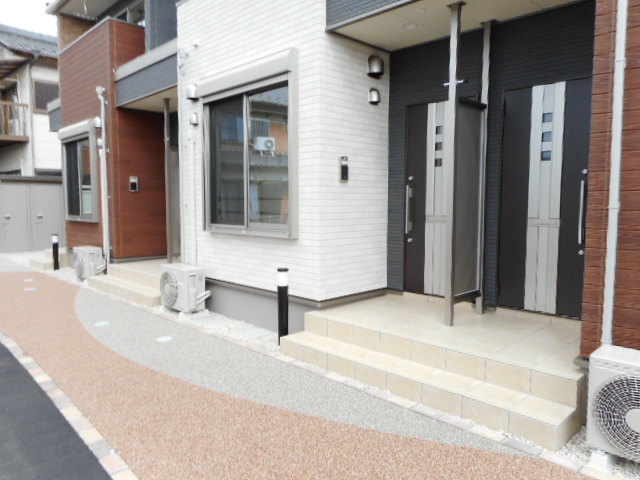 13/21 エントランス