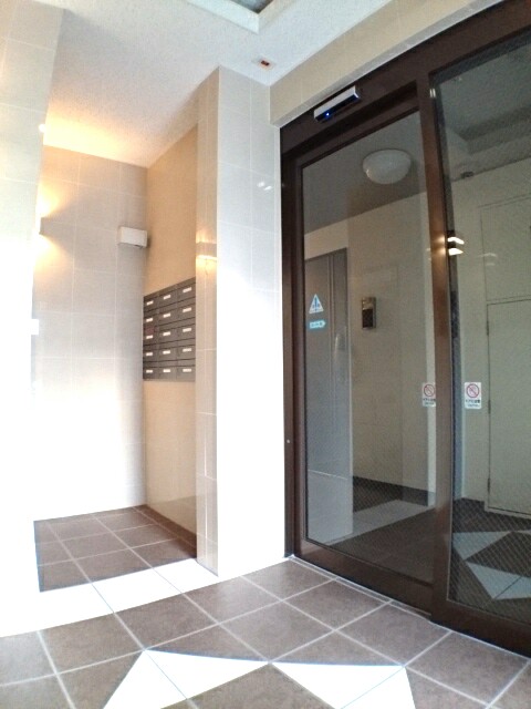 2/8 エントランス