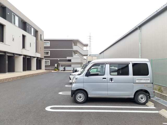 16/22 駐車場