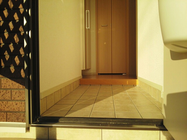 14/20 エントランス