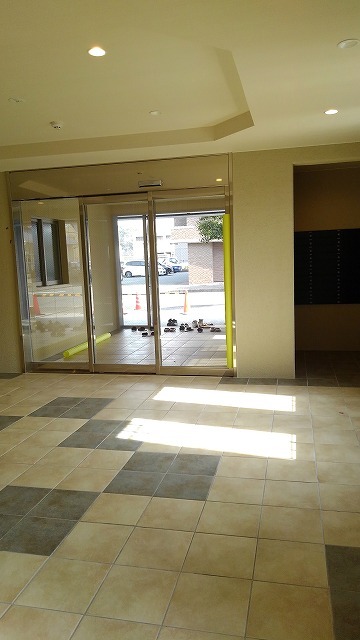 14/20 エントランス