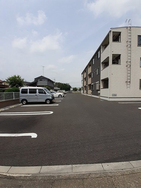 14/20 駐車場