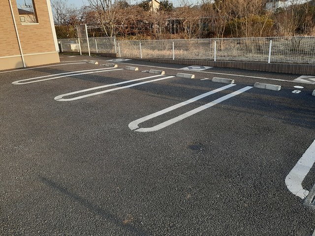 14/20 駐車場