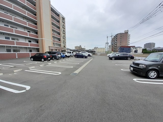 14/20 駐車場