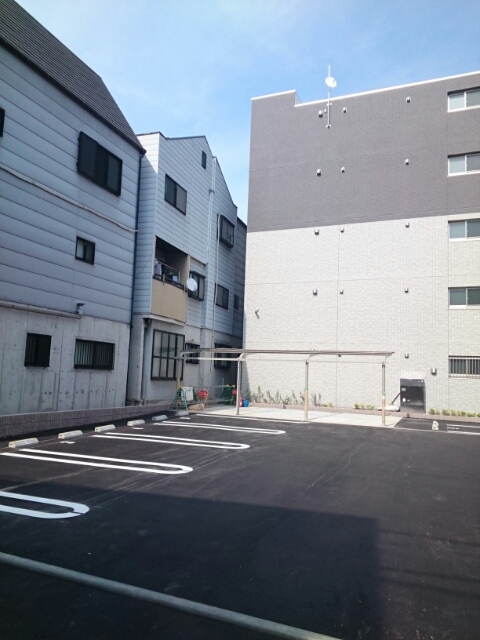 14/20 駐車場