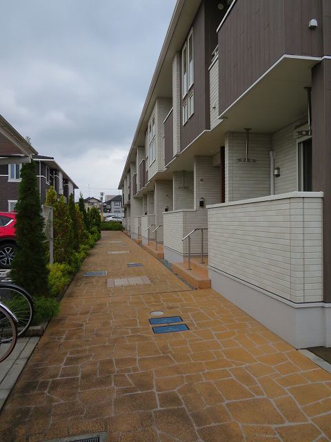 14/23 エントランス