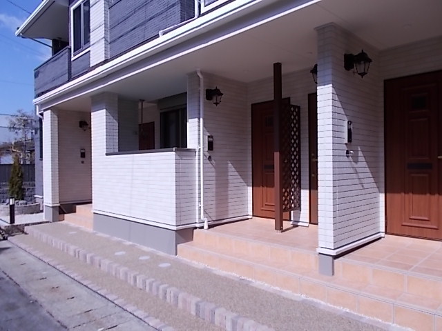 13/20 エントランス