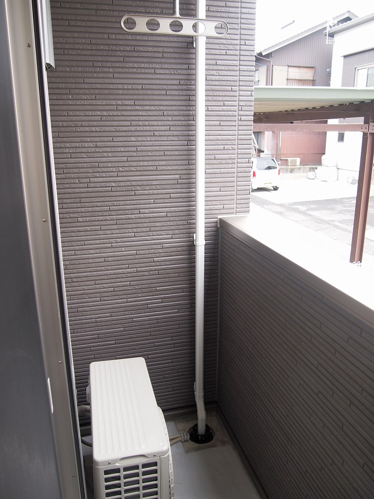 13/22 バルコニー