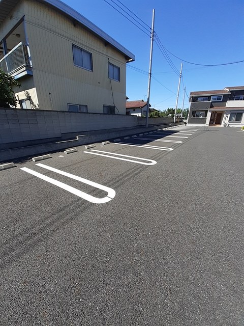 14/20 駐車場