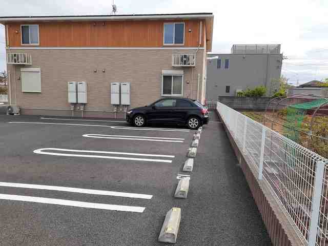14/20 駐車場