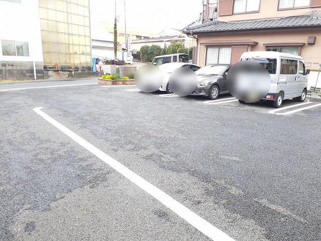 14/20 駐車場