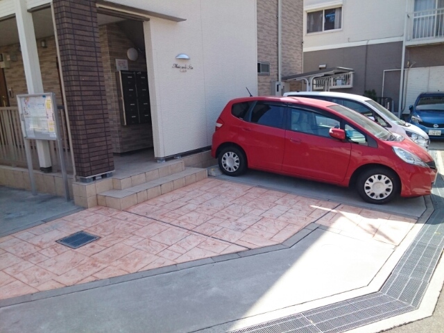 14/20 駐車場