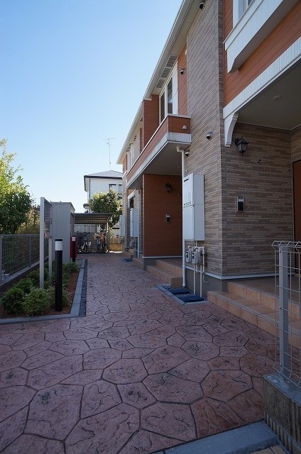 13/22 エントランス