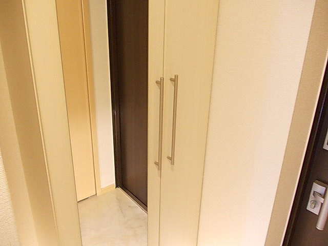 14/20 エントランス