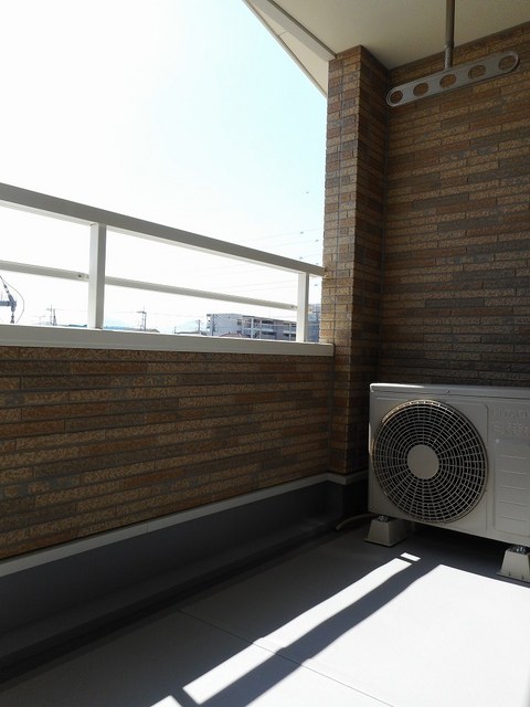 13/19 バルコニー