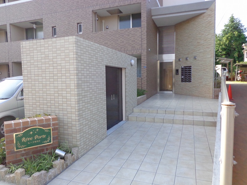 14/24 エントランス