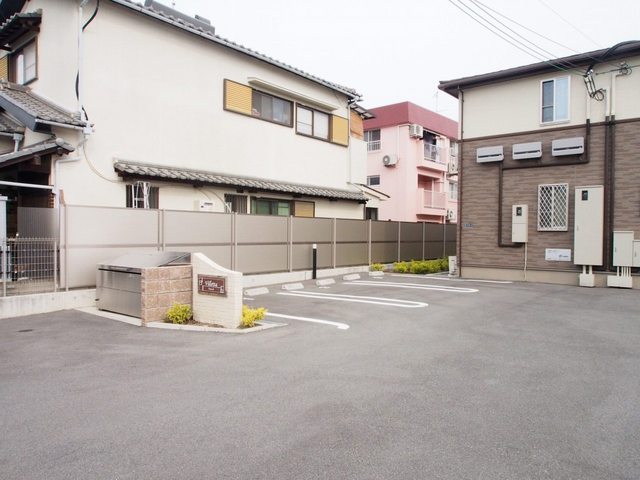 14/20 駐車場