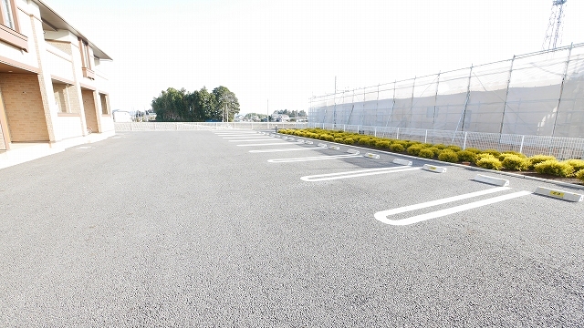 2/8 駐車場