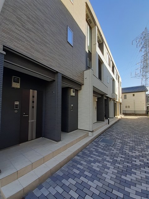 14/18 エントランス