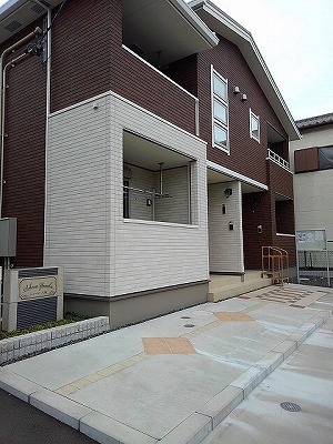 14/20 エントランス