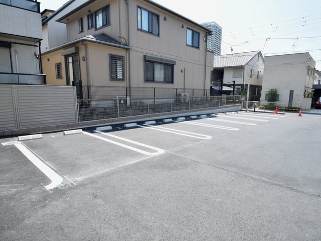 14/20 駐車場