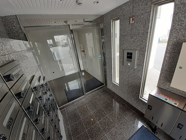 14/24 エントランス