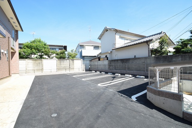 14/20 駐車場