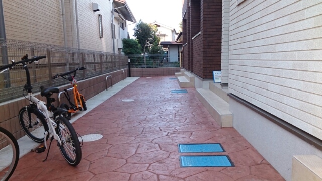 13/22 エントランス