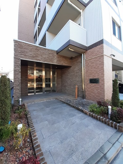 13/20 エントランス