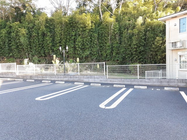 14/20 駐車場