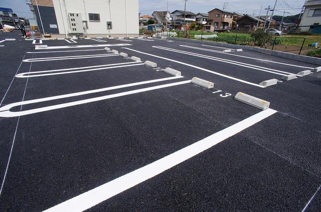 16/22 駐車場