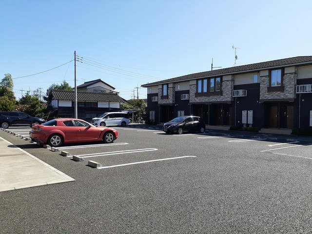 14/20 駐車場
