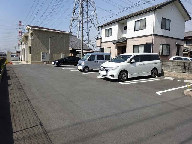14/20 駐車場