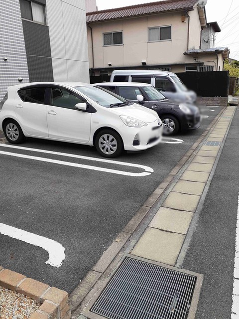 2/10 駐車場