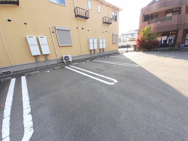 14/20 駐車場