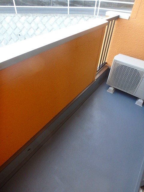 13/20 バルコニー