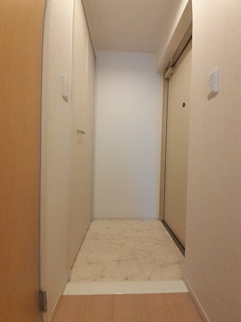 5/22 玄関