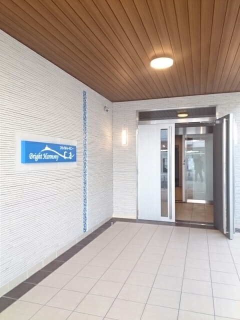 14/20 エントランス