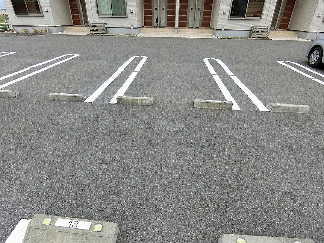 14/20 駐車場