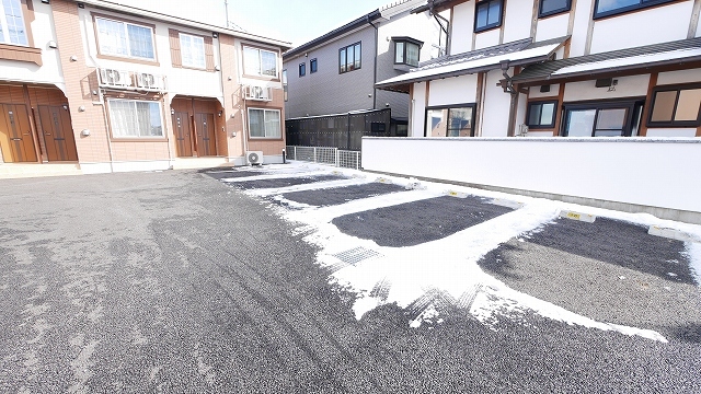 14/20 駐車場