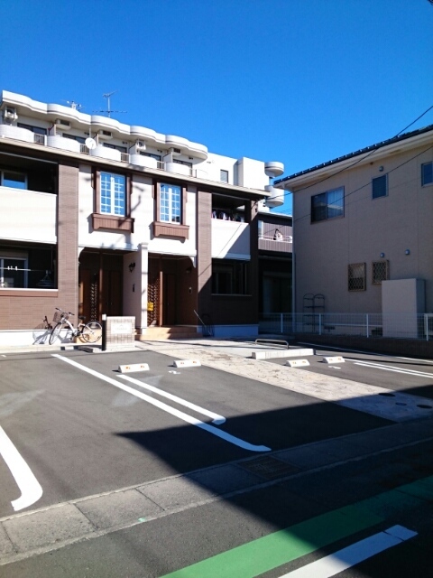14/19 駐車場