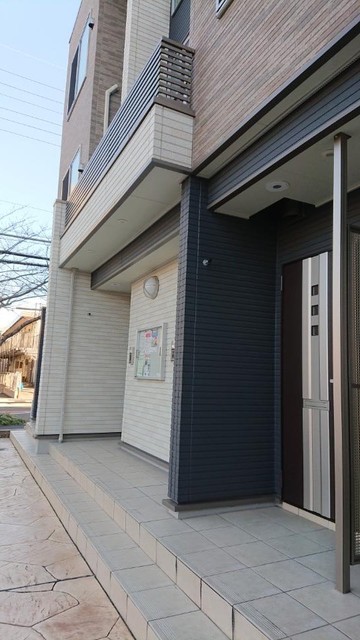 14/23 エントランス