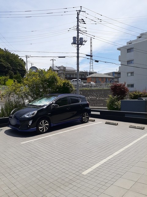 28/30 駐車場